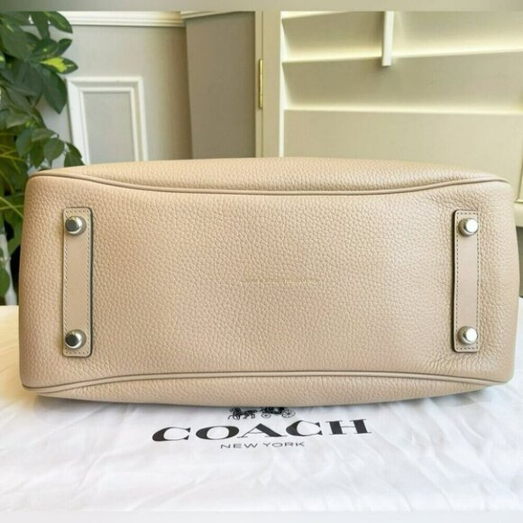 🌸NeW! Coach Cass Hobo - Picture 14 of 17